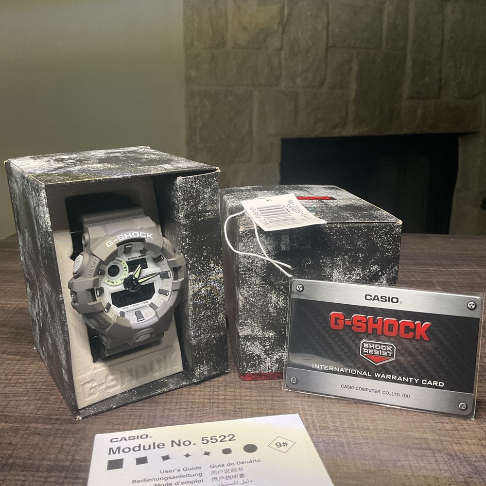 Casio G-Shock Grey w Glow in the dark dial